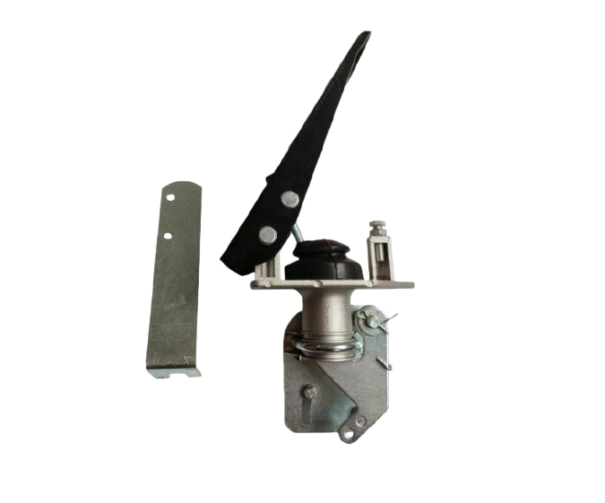 33 油门踏板总成.png